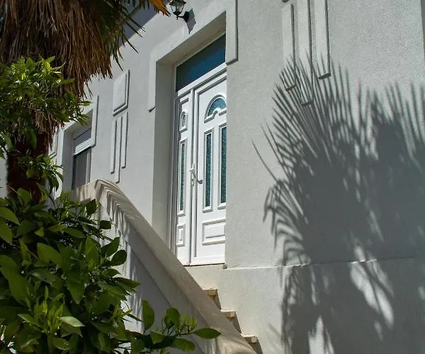 M ゲストハウス 4*